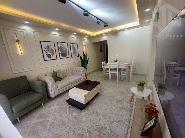 شقة اول سكن  للايجار المفروش بمدينتى بمنطقة (B12)