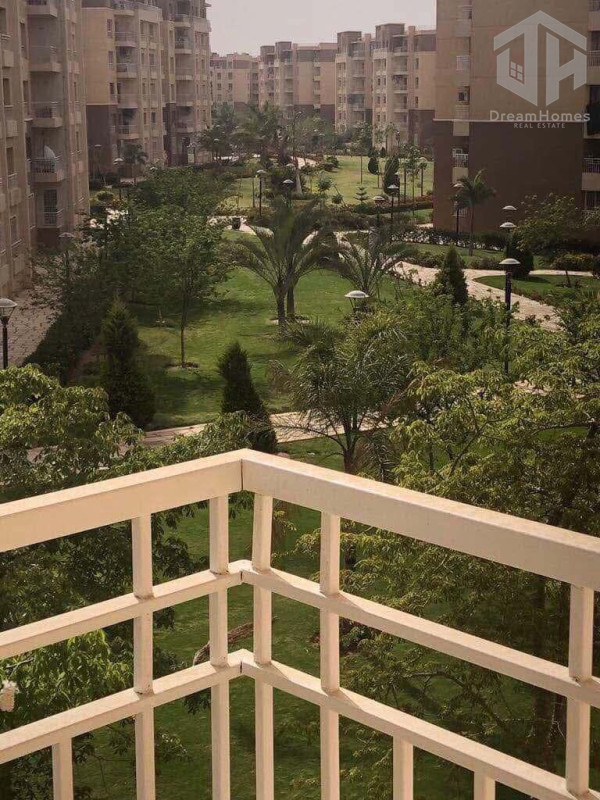 شقة  للبيع كاش بمدينتى بمنطقة (B11)  فيو وايد جاردن