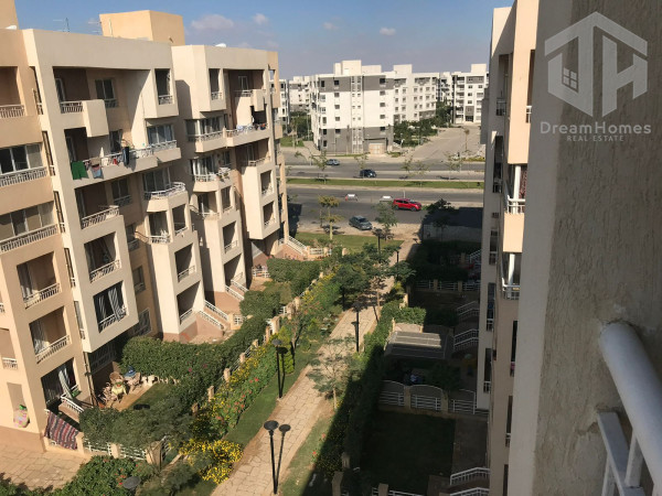 شقة للبيع كاش بمدينتى بمنطقة (B11)  لوكيشن مميز
