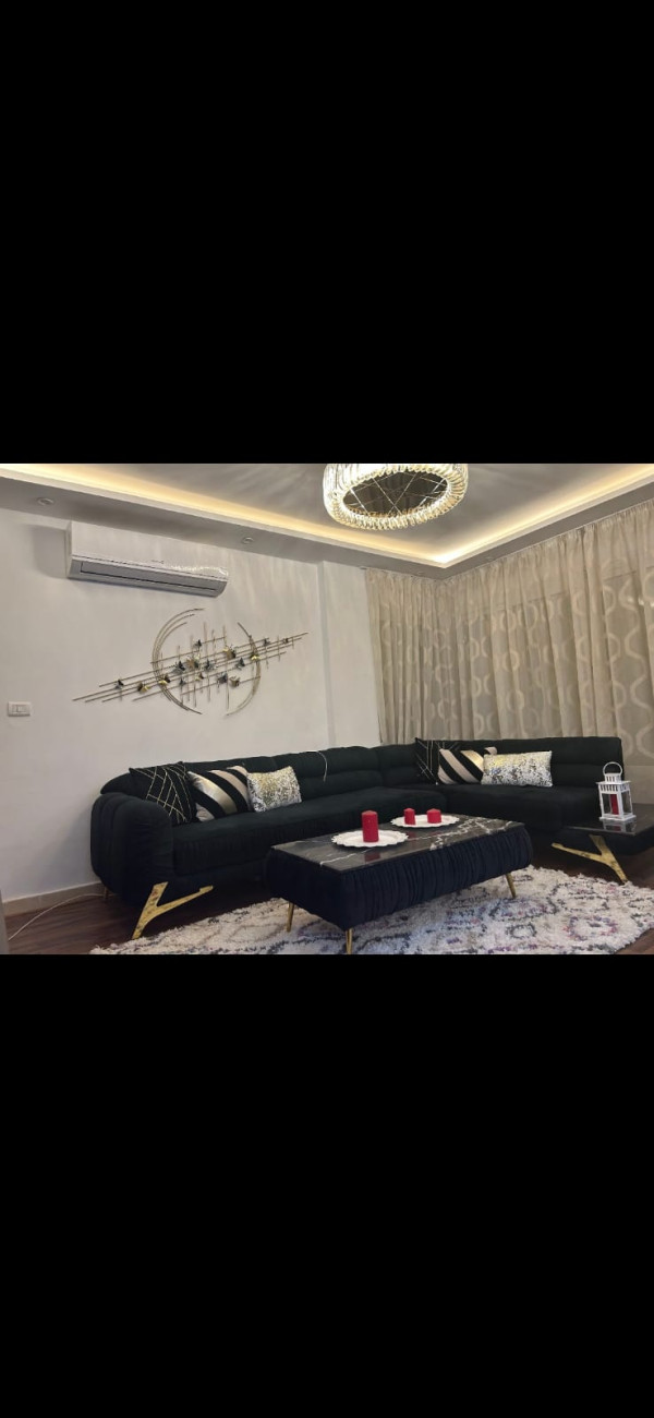 شقة للبيع كاش بمدينتى بمنطقة (B10)